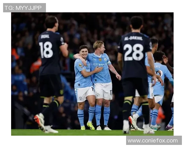 英超激战：那不勒斯与多特蒙德1比1平局引发转会热议与全场沸腾