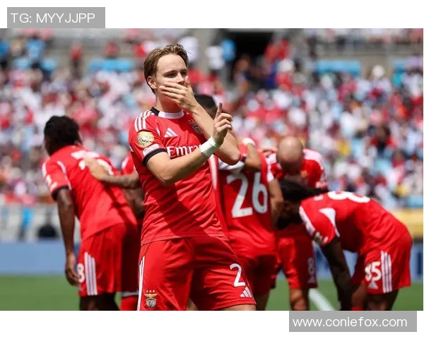 足总杯惊天逆转本菲卡5-0拜仁补时进球点燃全场激情